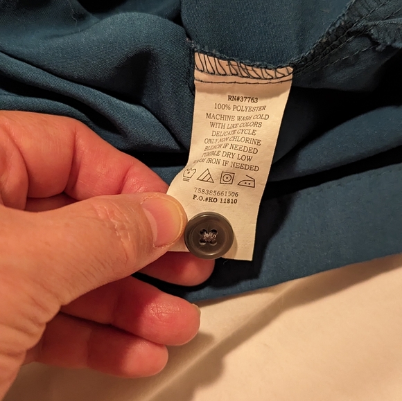 Men's 90's Axist Shirt - Picture 4 of 10